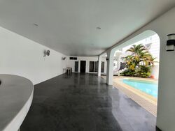 Sennett Road (D16), Semi-Detached #590273841